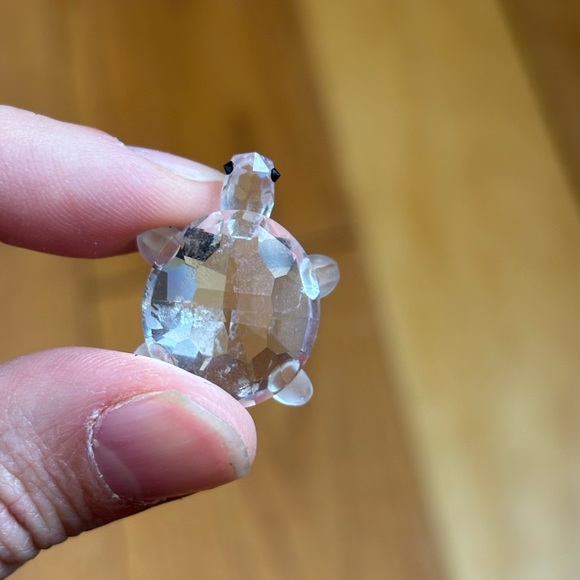 Swarovski Crystal Baby Turtles - set of 2 - Picture 3 of 3